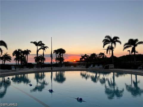 320 Seaview Ct 1607, Marco Island FL - photo 24 of 37