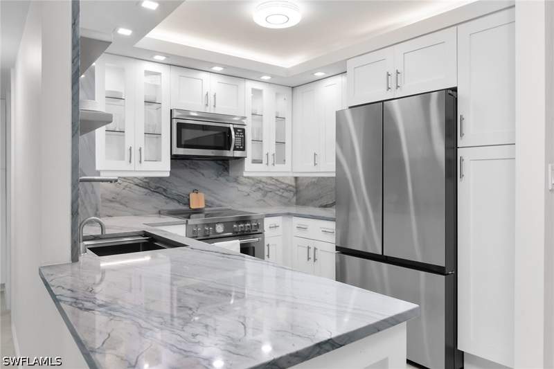 2 bedroom Condominium at 320 Seaview Ct 1607, South Seas Club Condo, Marco Island — photo 5
