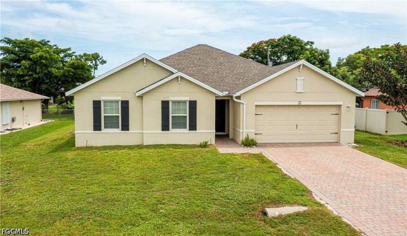 4 bedroom SingleFamilyResidence at 152 SE 27th Ter, Cape Coral, Cape Coral — photo 2