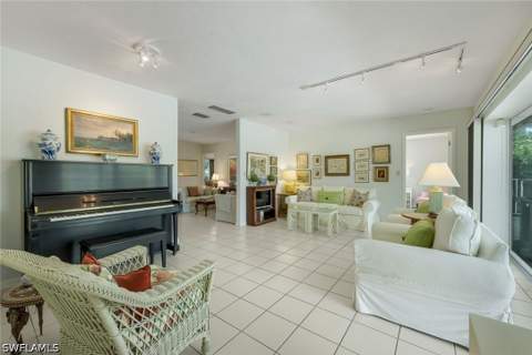 1839 Imperial Golf Co Blvd, Naples FL - photo 11 of 43