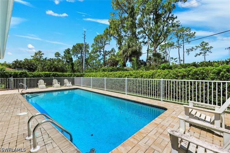 4 bedroom SingleFamilyResidence at 1839 Imperial Golf Co Blvd, Imperial Golf Estates, Naples — photo 4