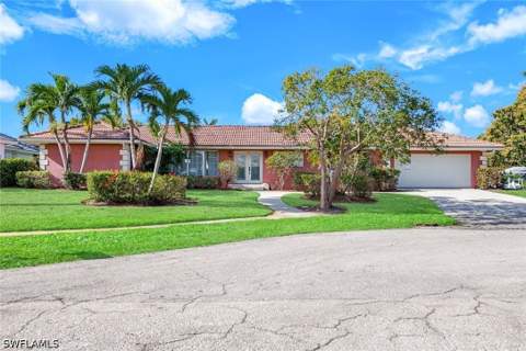 358 Grapewood Ct, Marco Island FL - photo 6 of 12