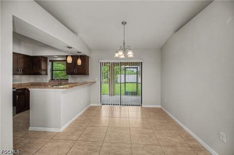 20 NE 20th Ave, Cape Coral FL - photo 11 of 43