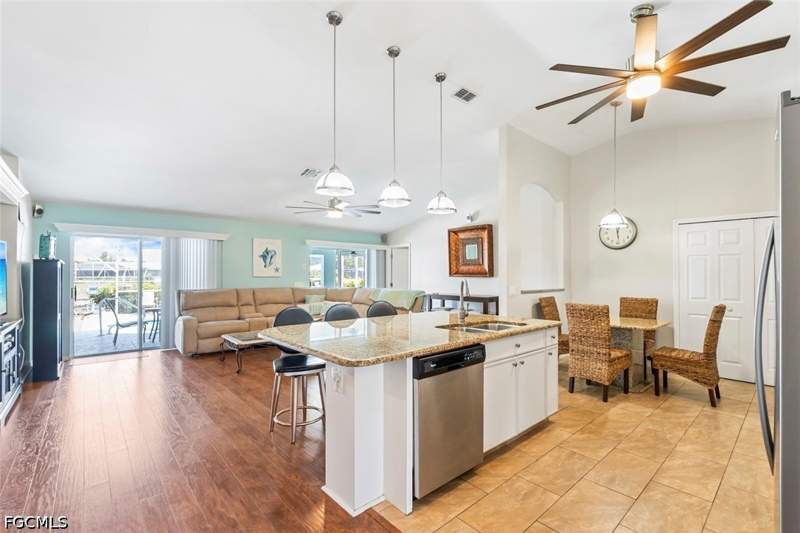 3 bedroom SingleFamilyResidence at 1413 SE 36th Ter, Cape Coral, Cape Coral — photo 5