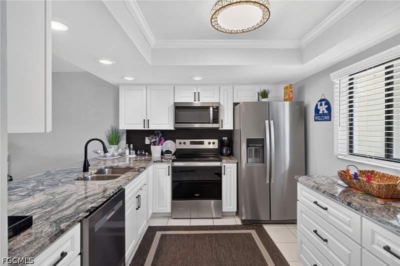 2 bedroom Condominium at 16050 Bay Pointe Blvd 106, Bay Pointe Yacht & Racquet Club, North Fort Myers — photo 5