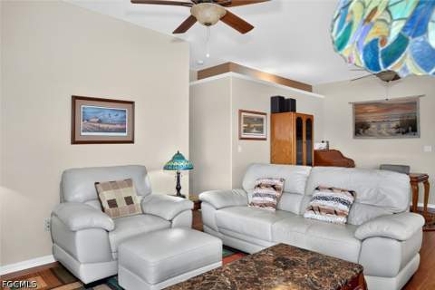 11237 Lakeland Cir, Fort Myers FL - photo 10 of 33