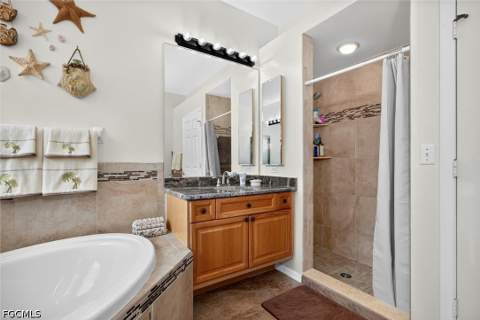 11237 Lakeland Cir, Fort Myers FL - photo 16 of 33