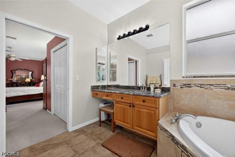 11237 Lakeland Cir, Fort Myers FL - photo 17 of 33