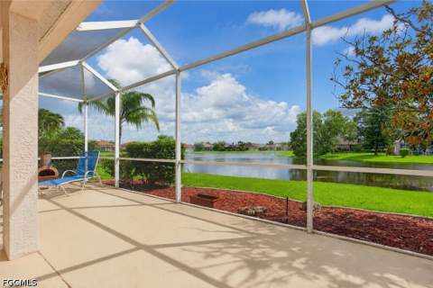 11237 Lakeland Cir, Fort Myers FL - photo 23 of 33