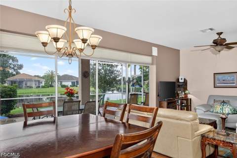 11237 Lakeland Cir, Fort Myers FL - photo 8 of 33
