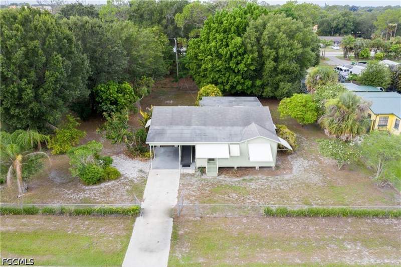 3 bedroom SingleFamilyResidence at 507 Jefferson Ave W, Immokalee Highlands, Immokalee — photo 4