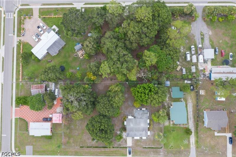 3 bedroom SingleFamilyResidence at 507 Jefferson Ave W, Immokalee Highlands, Immokalee — photo 5