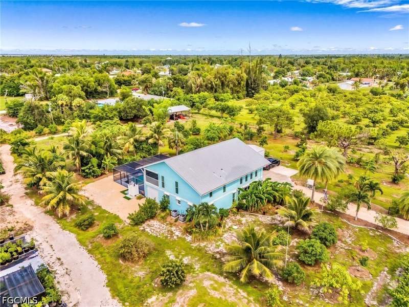 3 bedroom SingleFamilyResidence at 12303 Cristi Way, Pine Island, Bokeelia — photo 2