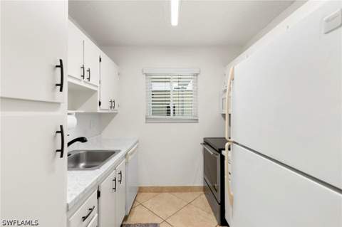 766 Central Ave 119, Naples FL - photo 7 of 17