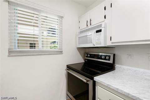 766 Central Ave 119, Naples FL - photo 9 of 17