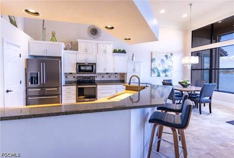 5160 Harborage Dr, Fort Myers FL - photo 13 of 40