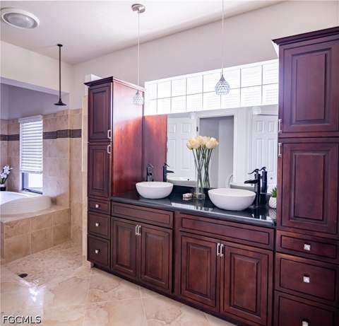 5160 Harborage Dr, Fort Myers FL - photo 23 of 40