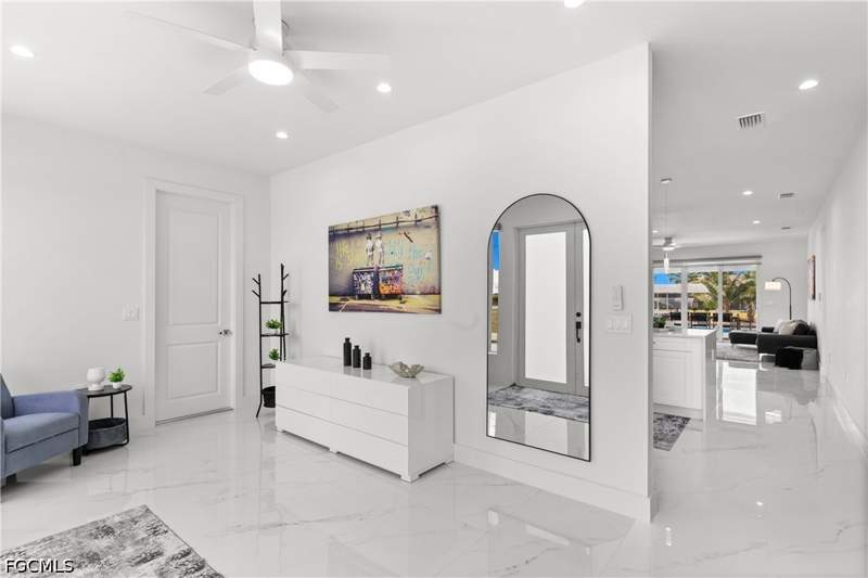 3 bedroom SingleFamilyResidence at 1030 NW 39th Ave, Cape Coral, Cape Coral — photo 4