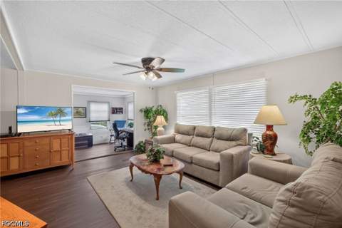 820 Peaceful Dr, North Fort Myers FL - photo 6 of 36