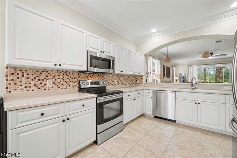 3 bedroom SingleFamilyResidence at 3420 Crosswater Dr, Magnolia Landing, North Fort Myers — photo 3