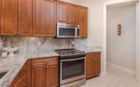 5781 Cape Harbour Dr 1405, Cape Coral FL - photo 9 of 33