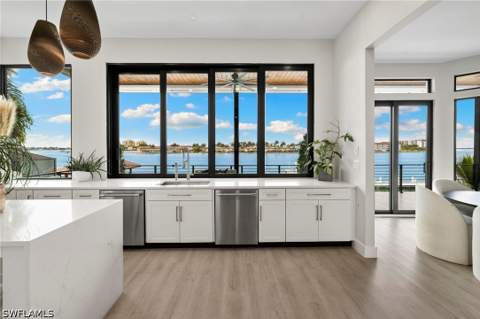 18 Pelican St E, Naples FL - photo 17 of 50