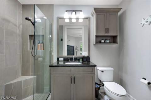 7801 Hawthorne Dr 2701, Naples FL - photo 15 of 37