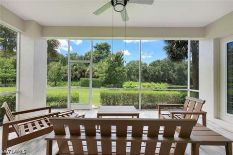 7801 Hawthorne Dr 2701, Naples FL - photo 17 of 37