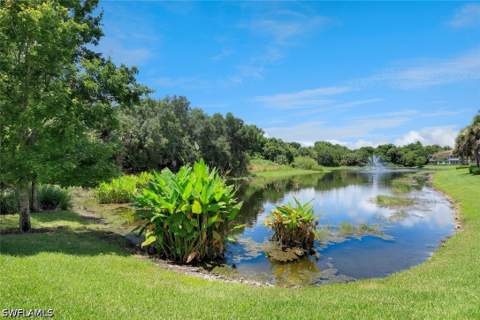 7801 Hawthorne Dr 2701, Naples FL - photo 18 of 37