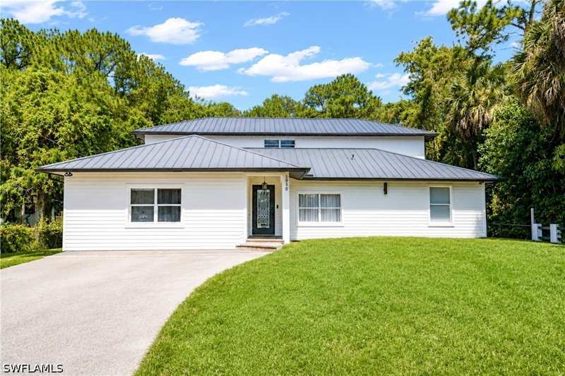 5 bedroom SingleFamilyResidence at 1030 39th St SW, Golden Gate Estates, Naples — photo 1