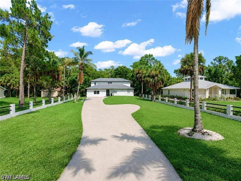 5 bedroom SingleFamilyResidence at 1030 39th St SW, Golden Gate Estates, Naples — photo 2
