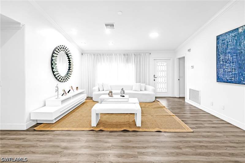 5 bedroom SingleFamilyResidence at 1030 39th St SW, Golden Gate Estates, Naples — photo 4