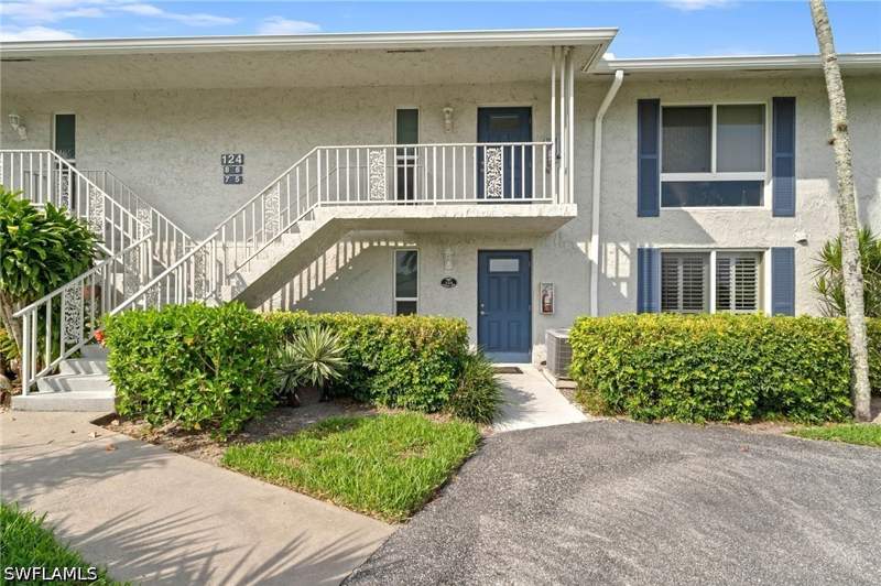 2 bedroom Condominium at 124 Penny Ln 5, Glades Country Club, Naples — photo 2