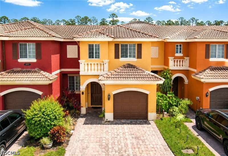 3 bedroom Townhouse at 10191 Tin Maple Dr 88, Copper Oaks, Estero — photo 1