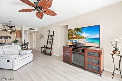 1087 Forest Lakes Dr 302, Naples FL - photo 9 of 32