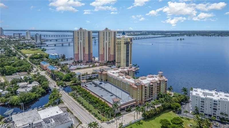 2 bedroom Condominium at 2825 Palm Beach Blvd 614, Alta Mar, Fort Myers — photo 1