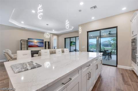 8448 Rosa Ct, Naples FL - photo 10 of 24