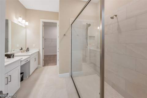 8448 Rosa Ct, Naples FL - photo 16 of 24