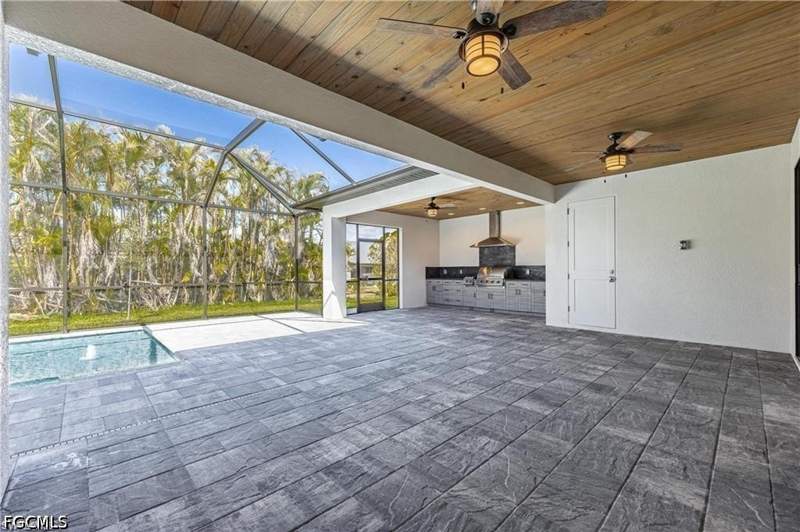 3 bedroom SingleFamilyResidence at 2717 SW 46th Ter, Cape Coral, Cape Coral — photo 2