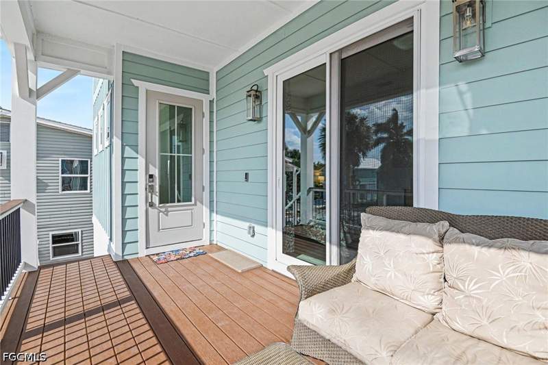 5 bedroom SingleFamilyResidence at 224 Fairweather Ln, El Sol, Fort Myers Beach — photo 4