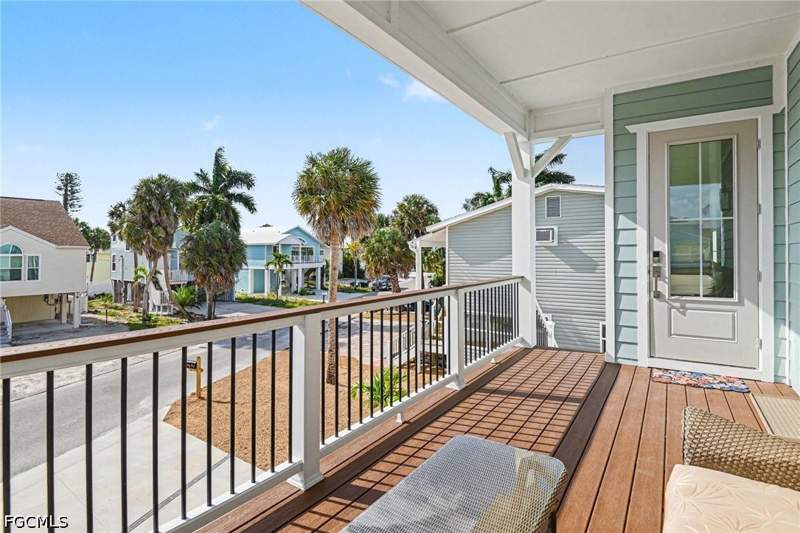 5 bedroom SingleFamilyResidence at 224 Fairweather Ln, El Sol, Fort Myers Beach — photo 5
