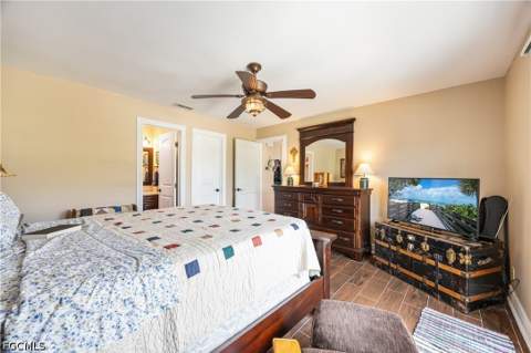 250 NE 10th Pl, Cape Coral FL - photo 15 of 33