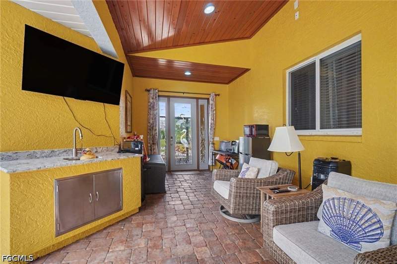 3 bedroom SingleFamilyResidence at 2911 NW 14th Ter, Cape Coral, Cape Coral — photo 5