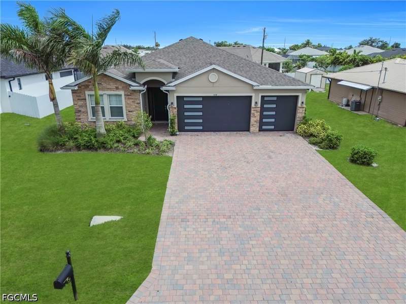 4 bedroom SingleFamilyResidence at 838 NW 2nd St, Cape Coral, Cape Coral — photo 4