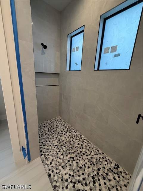 2428 31st Ave NE, Naples FL - photo 8 of 11