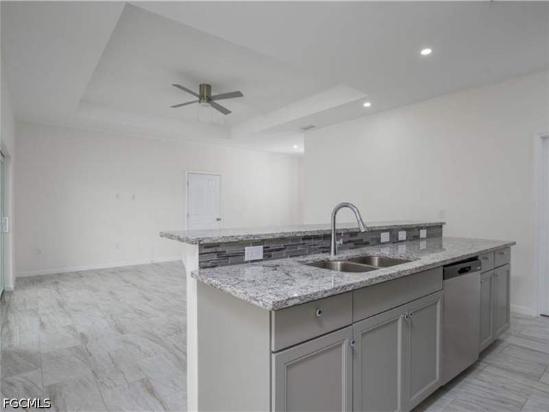 4 bedroom SingleFamilyResidence at 311 Rand Ave, Lehigh Acres, Lehigh Acres — photo 3