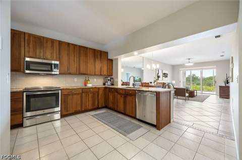14211 Patty Berg Dr 202, Fort Myers FL - photo 6 of 38