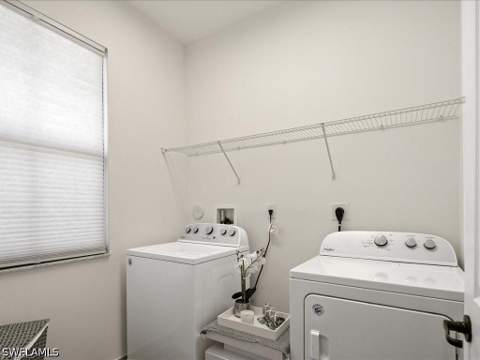 8812 Madrid Cir, Naples FL - photo 24 of 37
