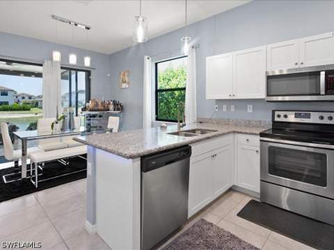 8812 Madrid Cir, Naples FL - photo 8 of 37