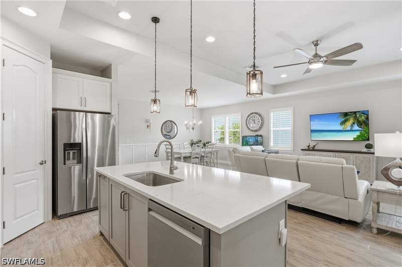 4 bedroom SingleFamilyResidence at 14796 Windward Ln, Savannah Lakes, Naples — photo 3